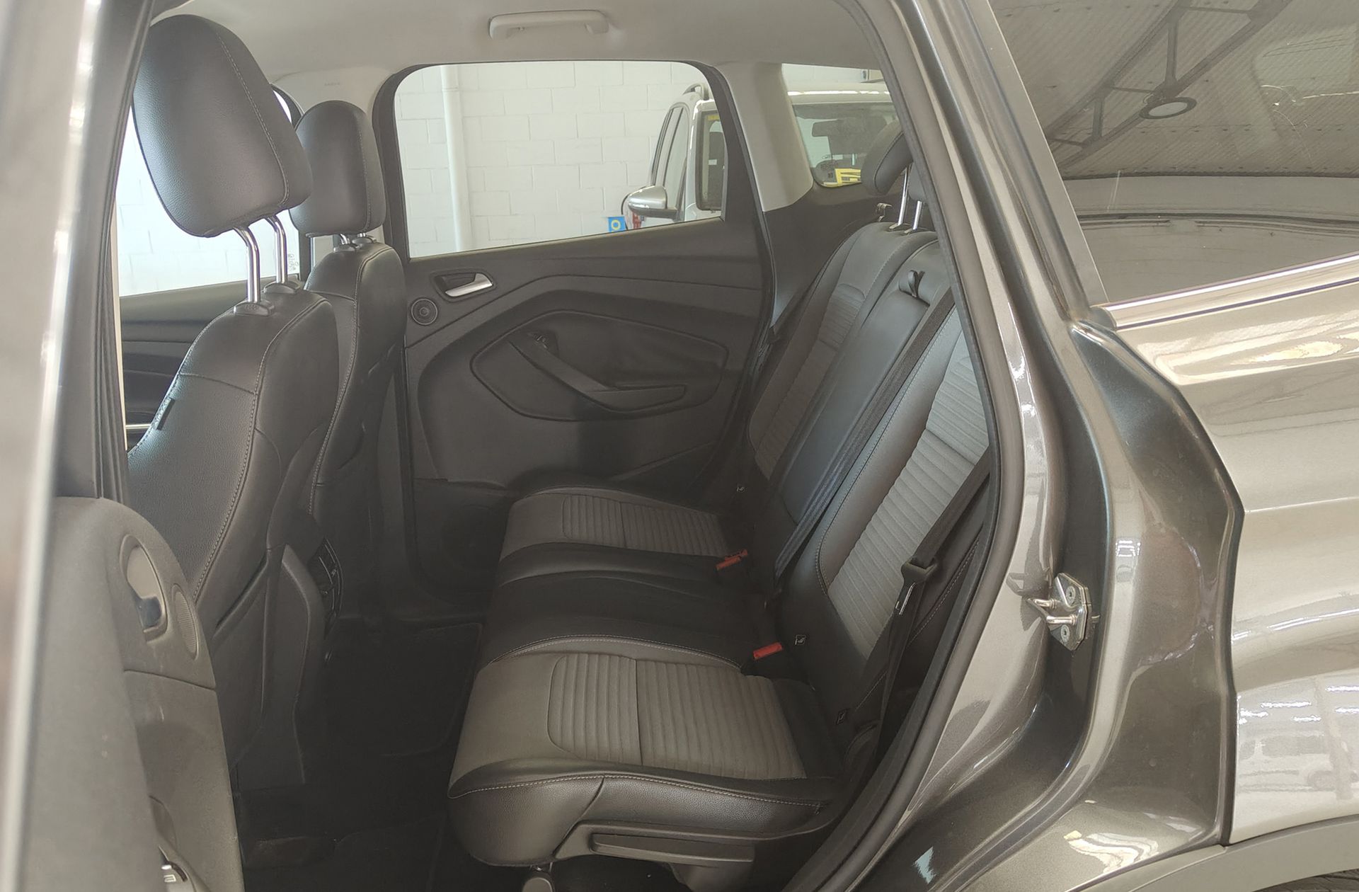 Ford Kuga 1.5 TDCi Titanium 4x2 - foto 11