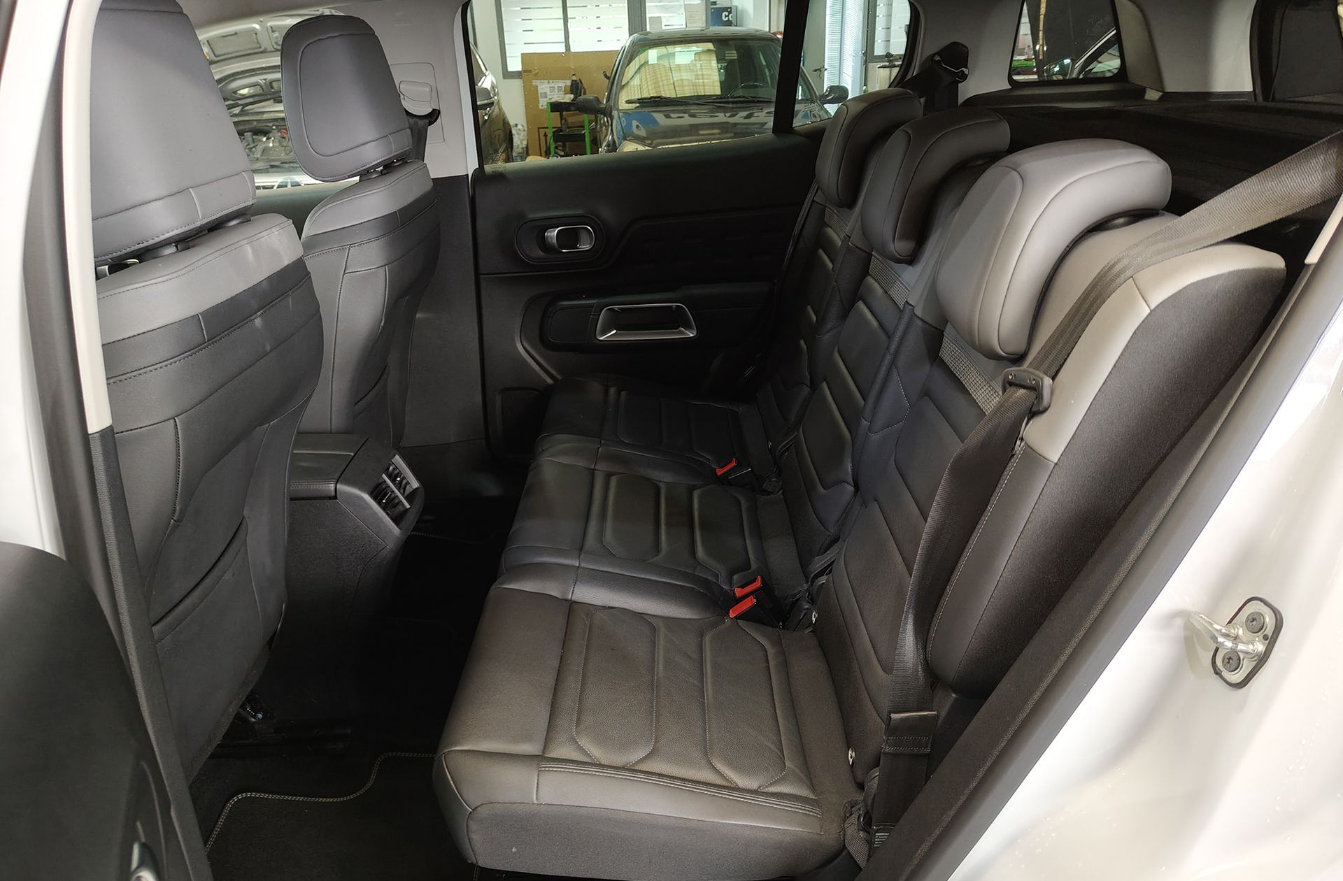 Citroën C5 Aircross 225 Shine Pack e-EAT8 - foto 16