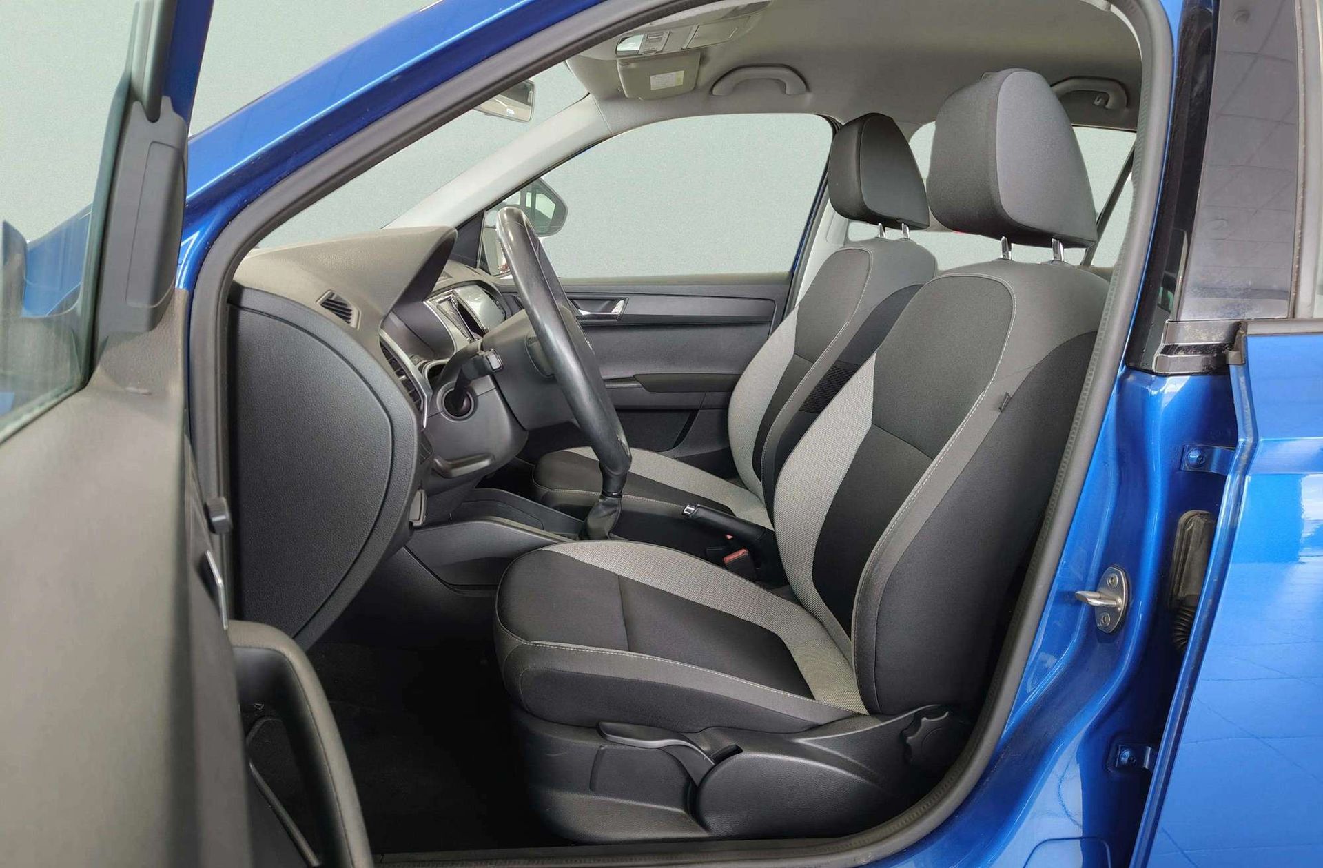 Škoda Fabia 1.0 TSI Like - foto 8