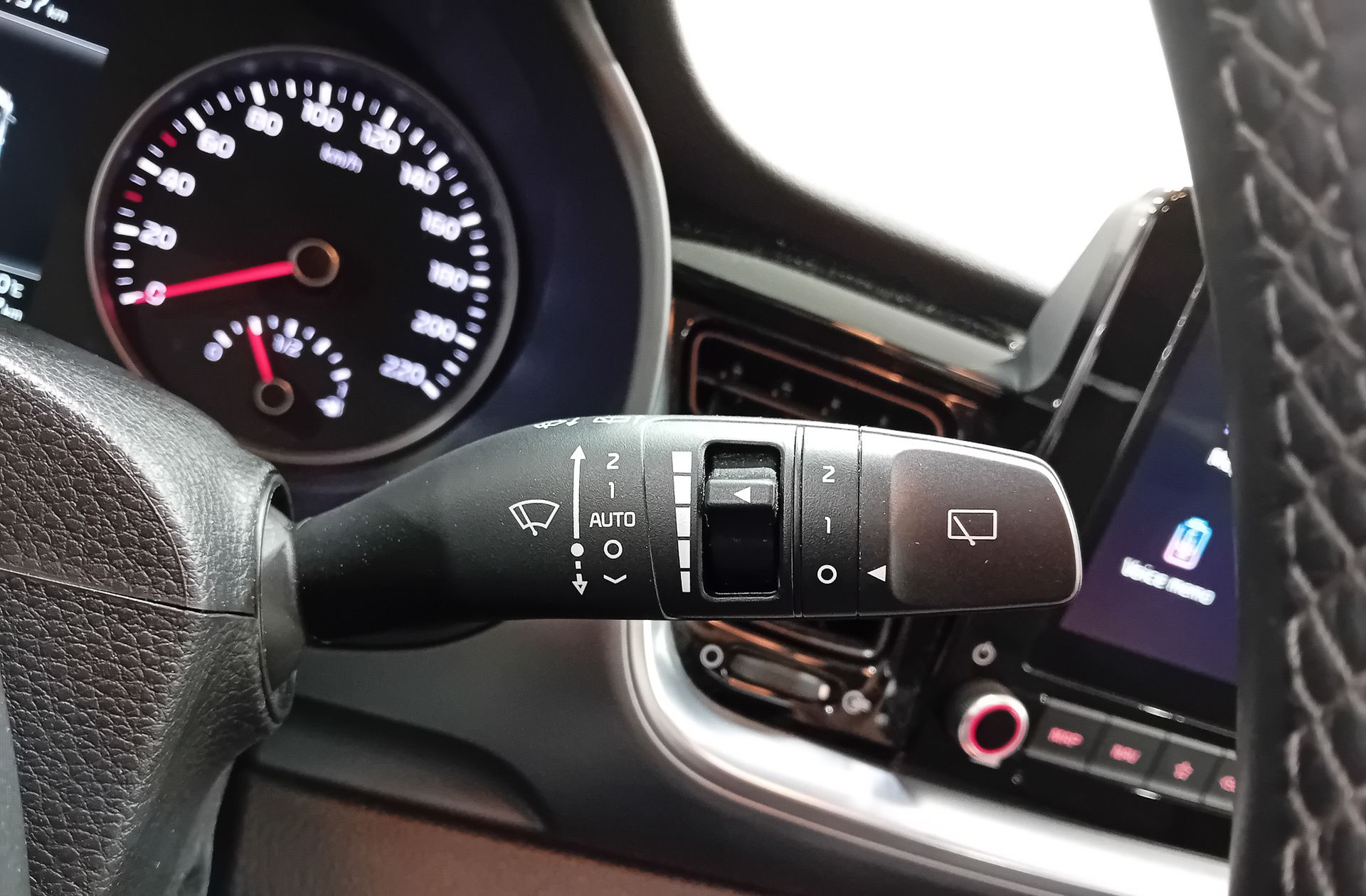 Kia Stonic 1.0 T-GDi MHEV Drive DCT - foto 26