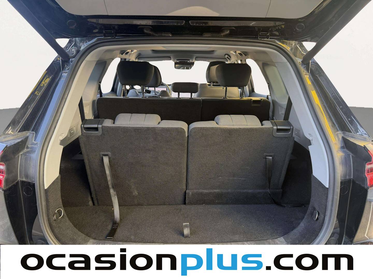 Fotos maletero EBRO S800 EBRO S800 1.6 TGDI Luxury DCT (147 CV) 7 plazas