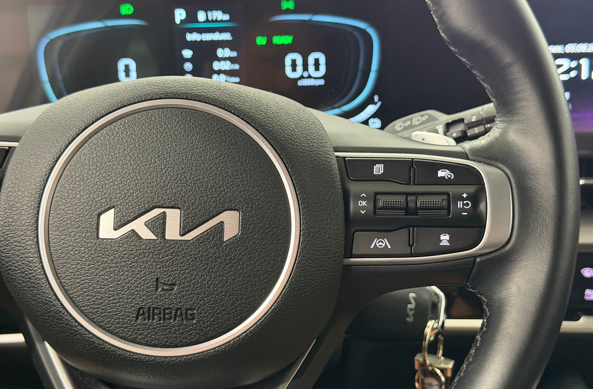 Kia Sportage 1.6 T-GDi PHEV Drive 4x4 - foto 27