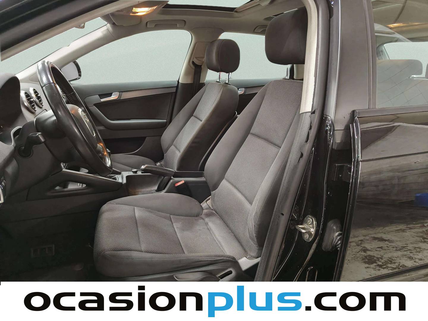 Foto asientos delanteros Audi A3 Audi A3 Sportback Attraction 1.6 TDI (105 CV)