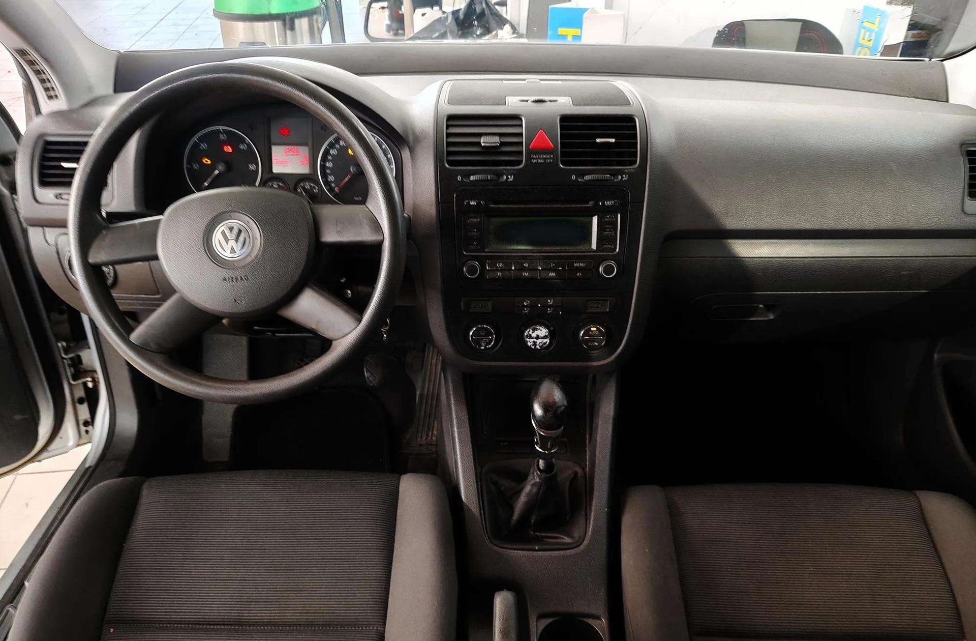 Volkswagen Golf Trendline 1.9 TDI - foto 6