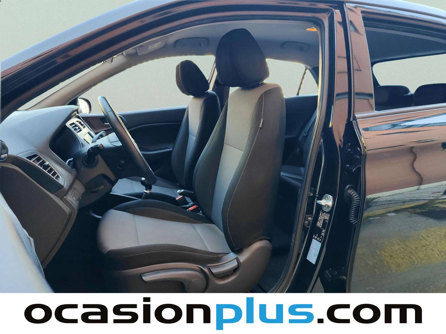 Foto asientos delanteros Hyundai i20 Hyundai i20 1.2 MPI Essence LE (75 CV)