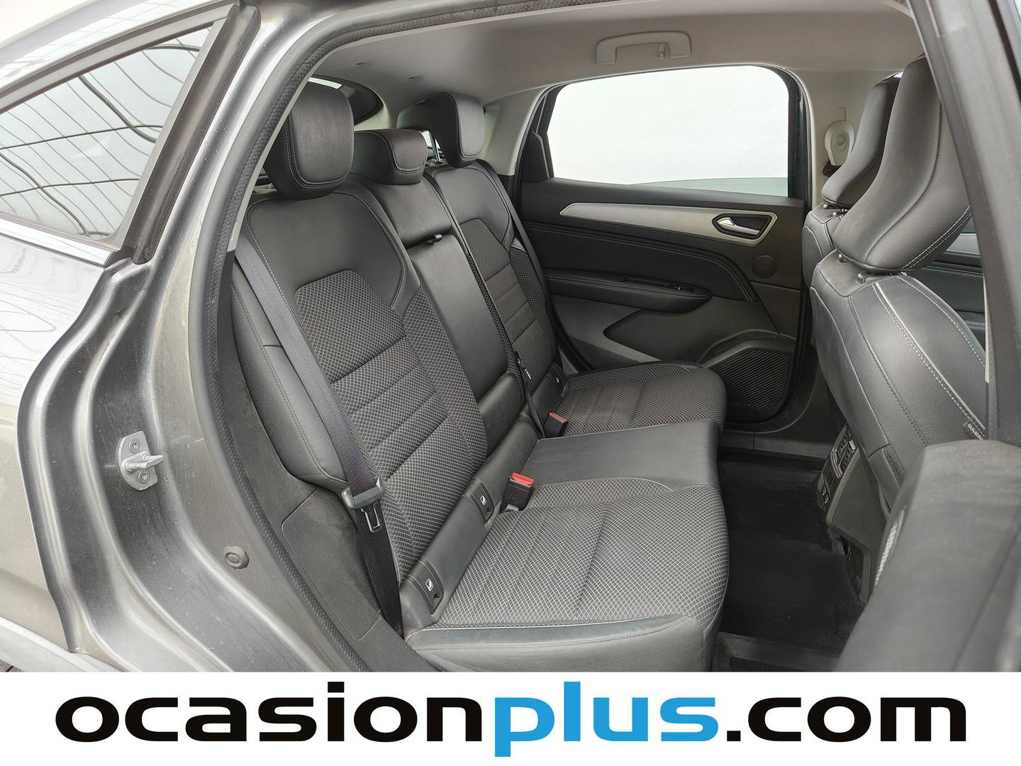 Foto del mantenimiento del Renault Arkana Renault Arkana Zen TCe (140 CV) EDC Microhíbrido