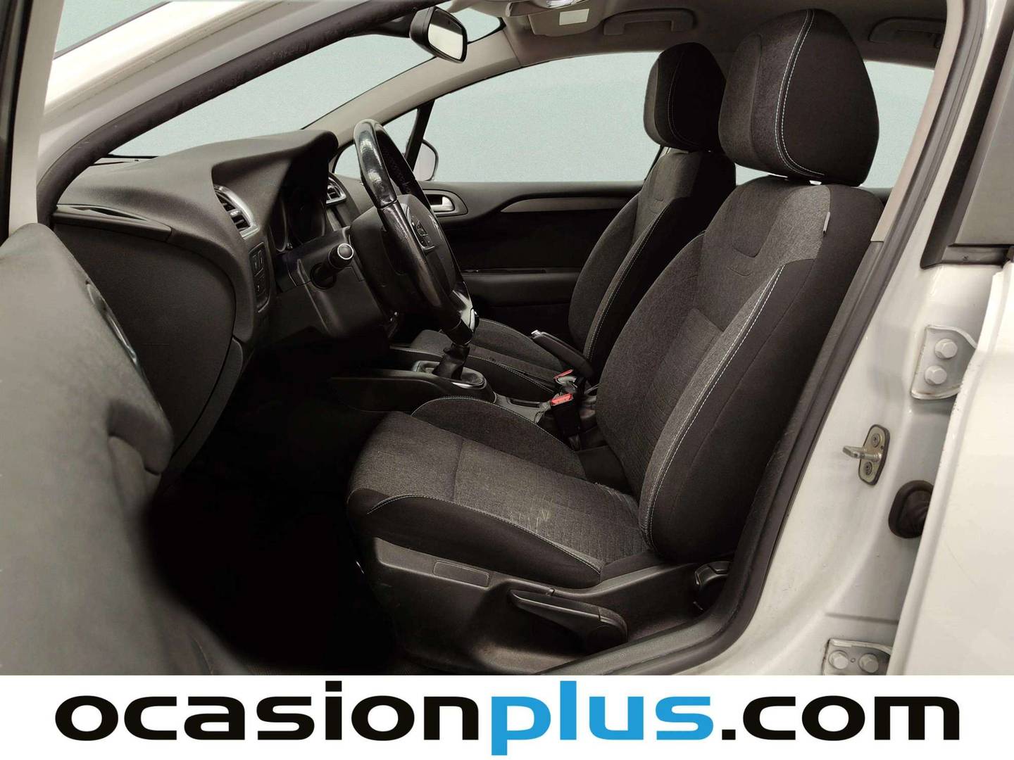 Foto asientos delanteros Citroën C4 Citroën C4 BlueHDi 100 Live Edition (99 CV)