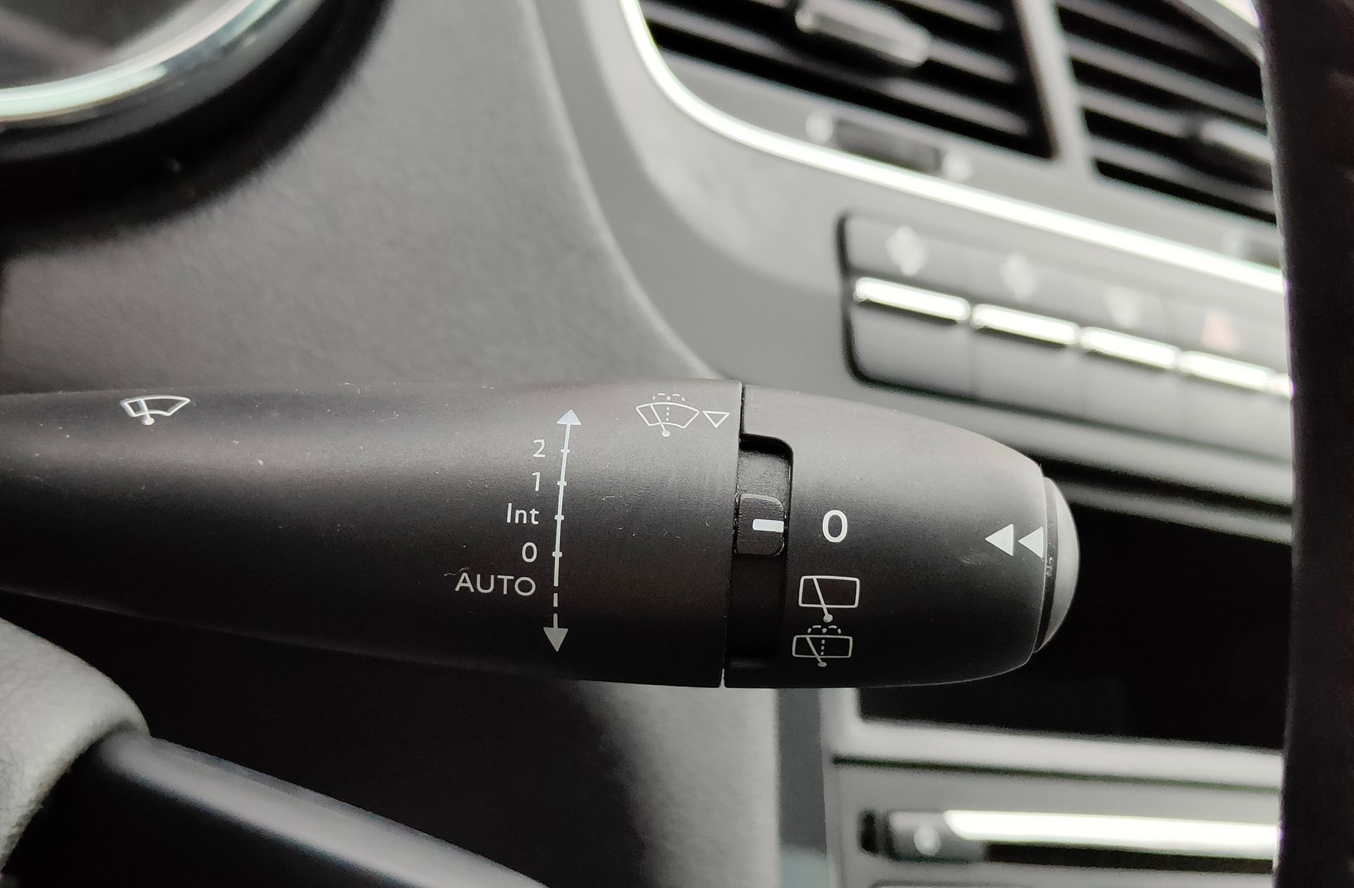 Peugeot 5008 Allure 1.2 PureTech 7 plazas - foto 28