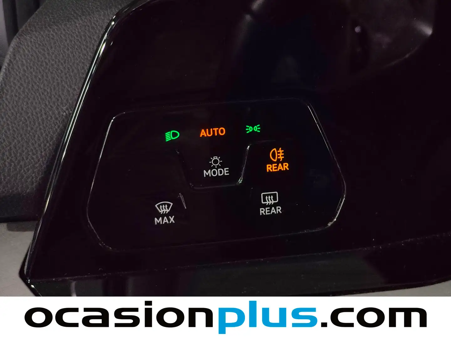 Foto Volkswagen Golf Volkswagen Golf Life 2.0 TDI (150 CV) DSG