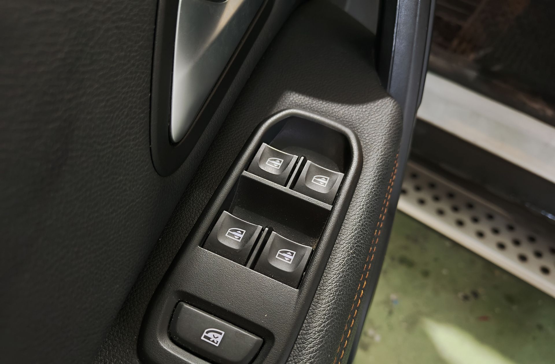 Dacia Duster SL Extreme TCe EDC - foto 30