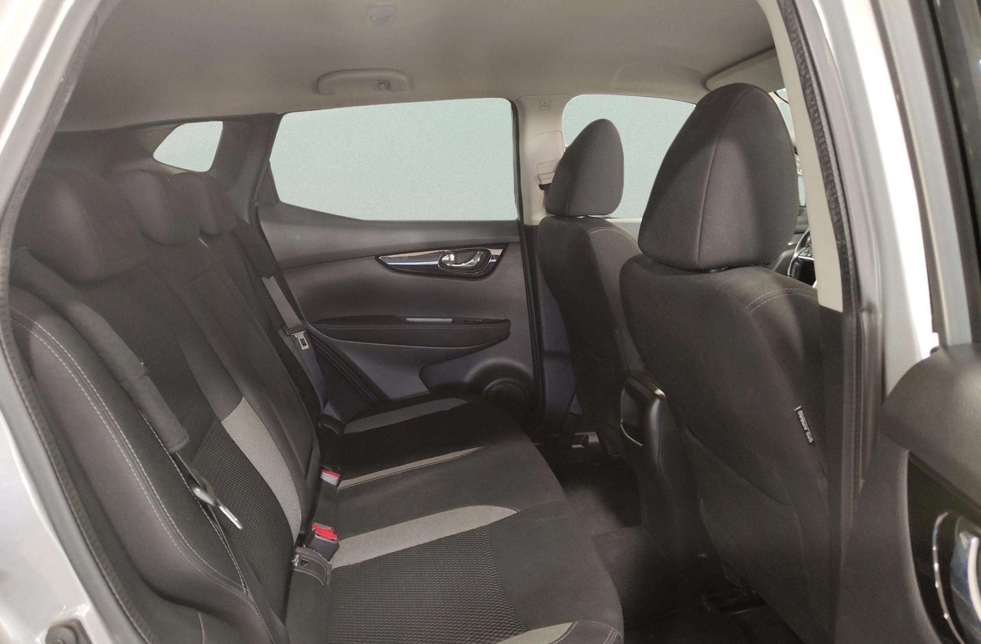 Nissan Qashqai DIG-T 160 N-Connecta 4x2 DCT - foto 16