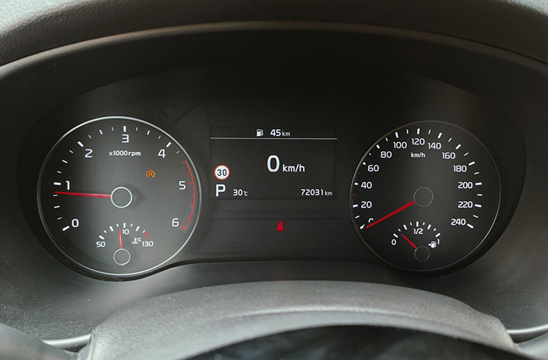 Kia Sportage 1.6 MHEV GT Line Essential 4x2 DCT - foto 24