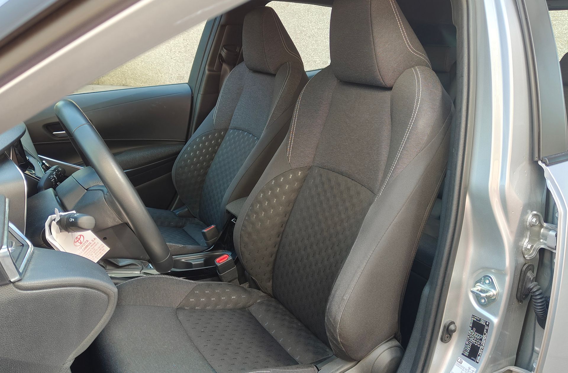 Toyota Corolla 140H Active Plus - foto 10
