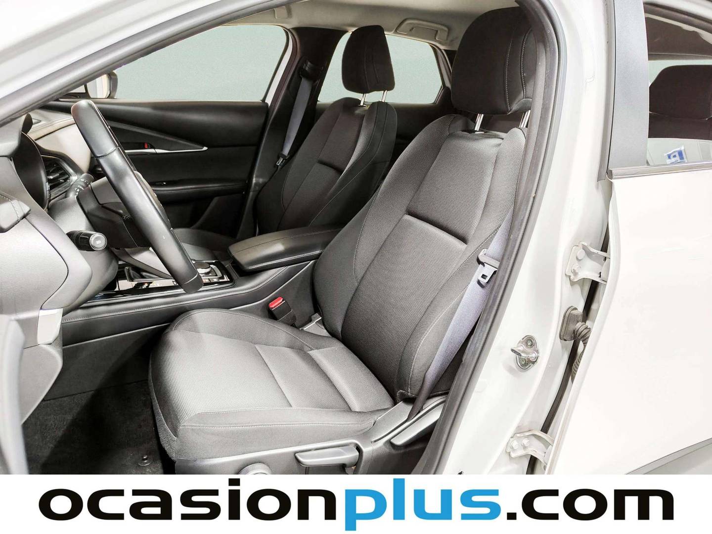 Foto Mazda CX-30 Mazda CX-30 2.5 e-Skyactive G MHEV Prime-Line AT (140 CV)