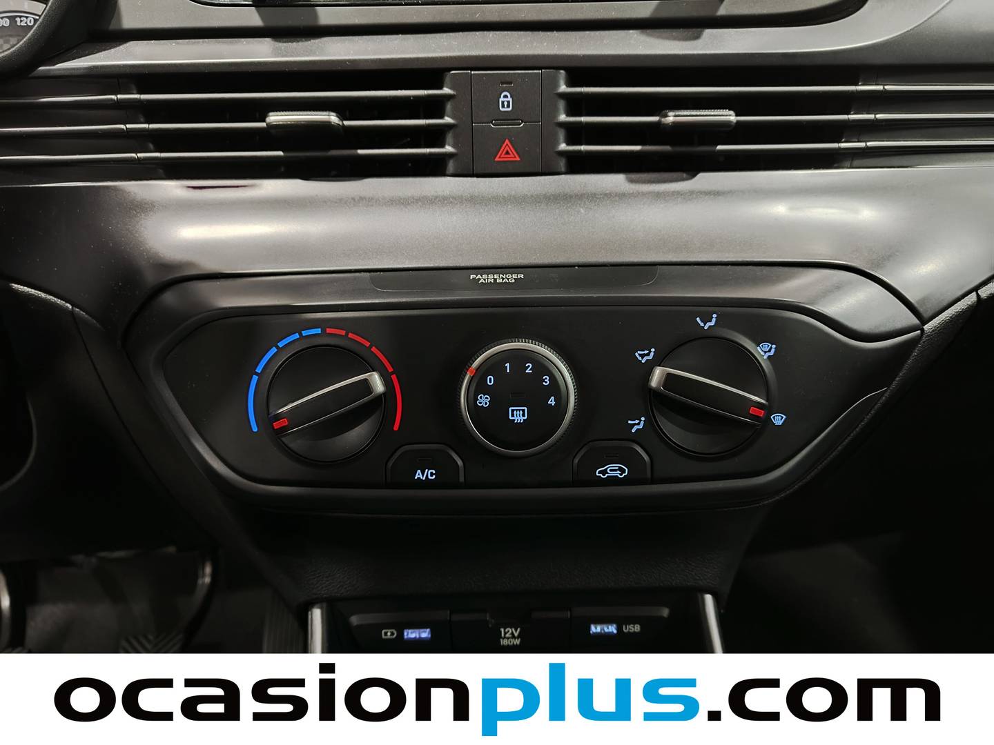 Foto Hyundai Bayon Hyundai Bayon 1.2 MPI Essence  (84 CV)