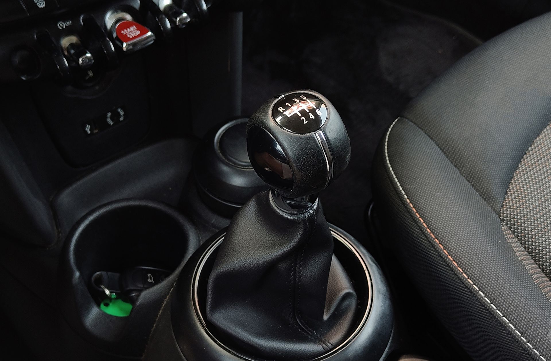MINI Cooper One D - foto 5