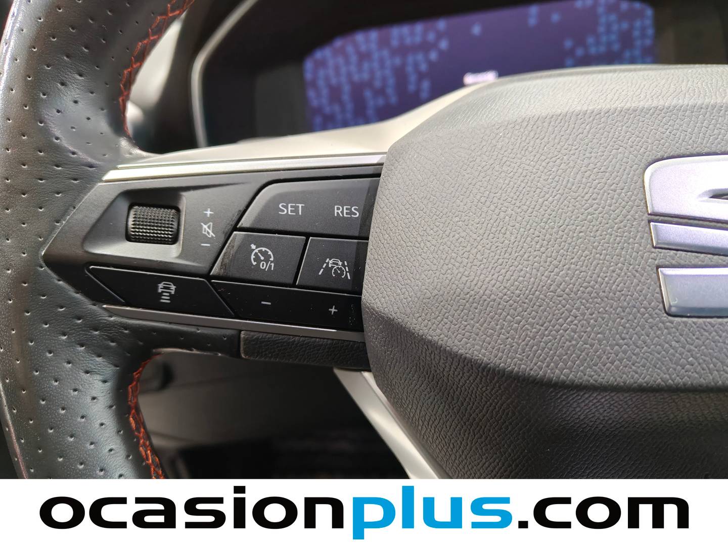 Foto Seat León SEAT León 1.5 eTSI S&S FR Go XL DSG (150 CV)