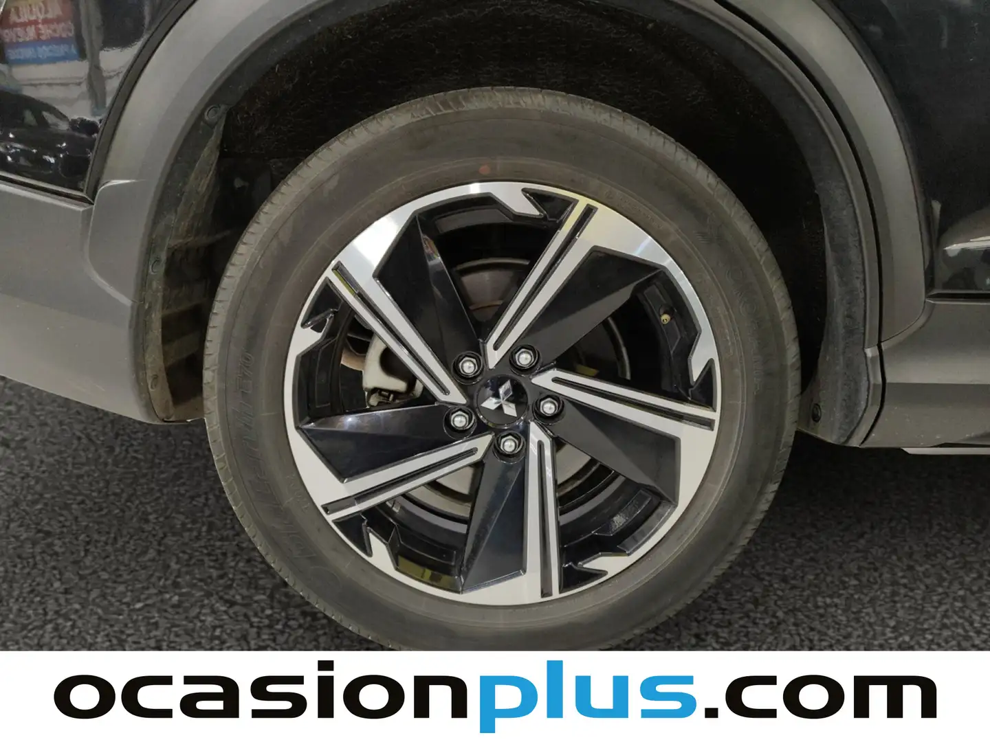 Foto Mitsubishi Eclipse Cross Mitsubishi Eclipse Cross 2.4 PHEV Kaiteki 4WD Auto (188 CV)