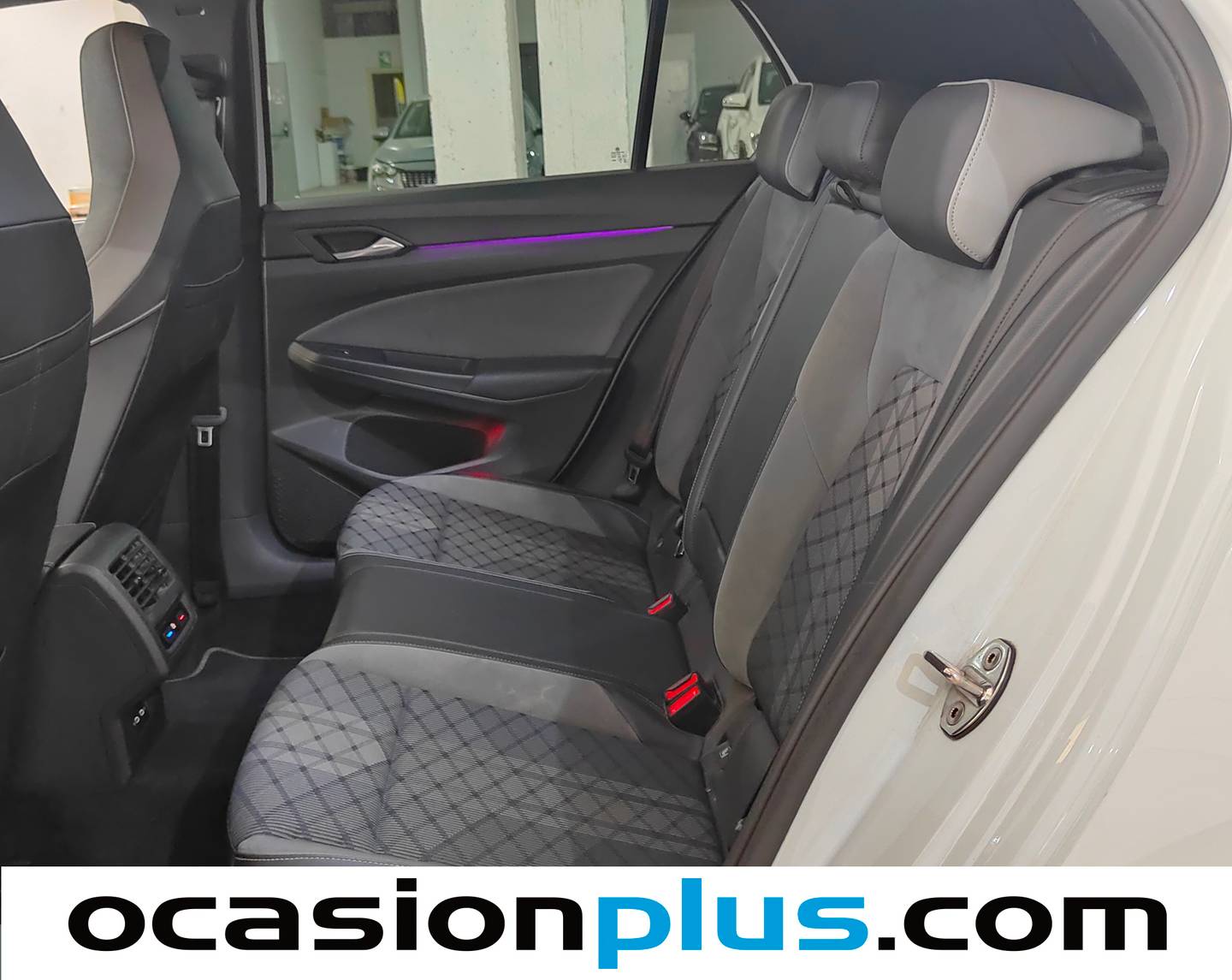 Foto asientos traseros Volkswagen Golf Volkswagen Golf R-Line 2.0 TDI  (150 CV) DSG