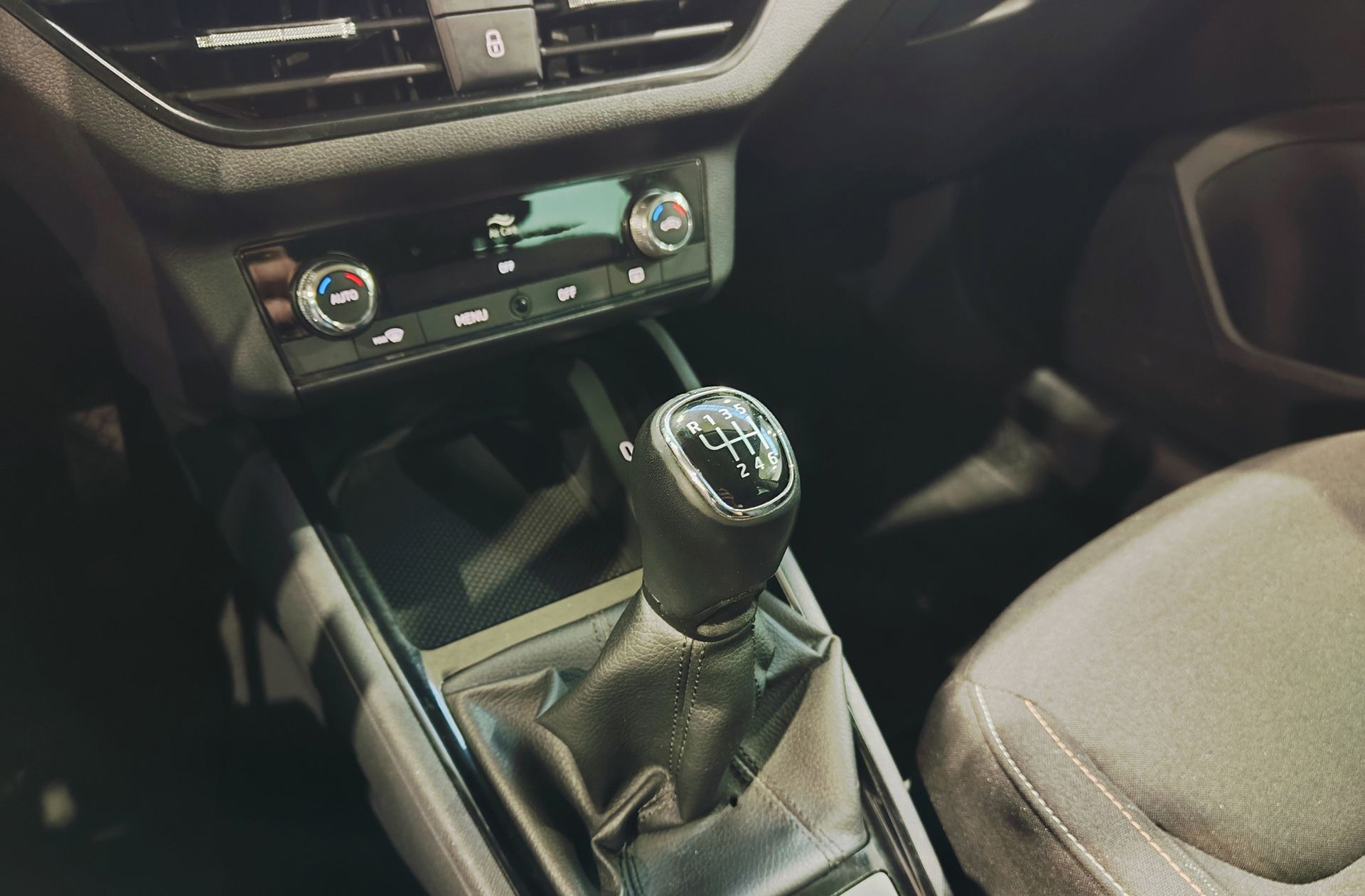 Škoda Kamiq 1.5 TSI Ambition - foto 5
