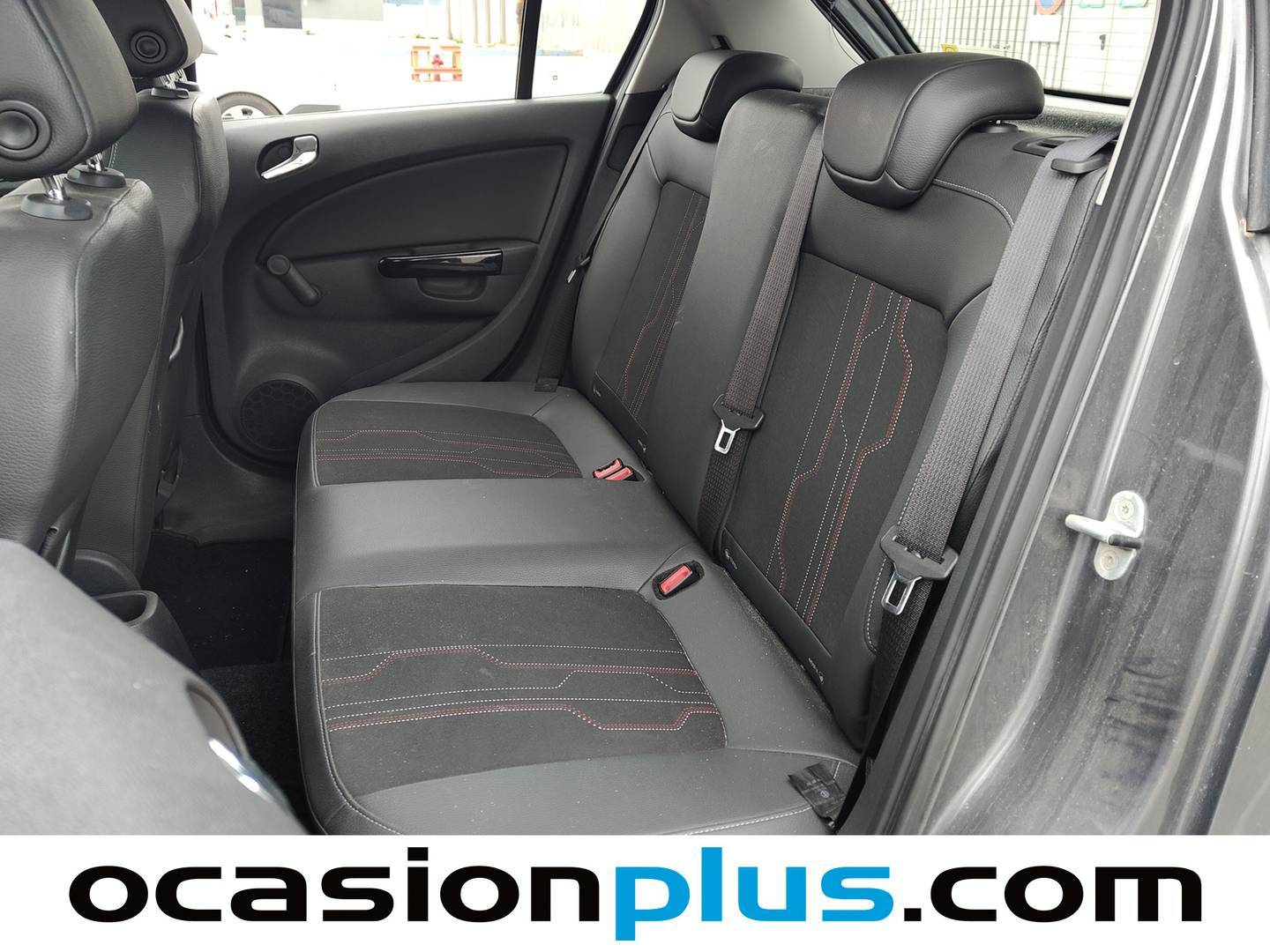 Foto asientos traseros Opel Corsa Opel Corsa 1.3 ecoFLEX Selective (75 CV)