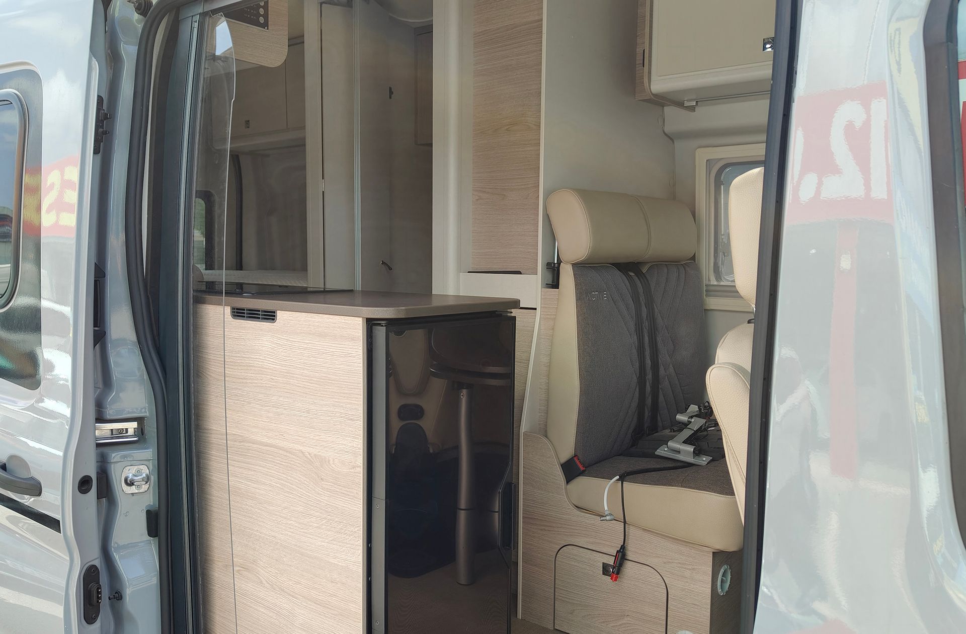 Bürstner GmbH BCS901 Active 2.0D 4 plazas - foto 5