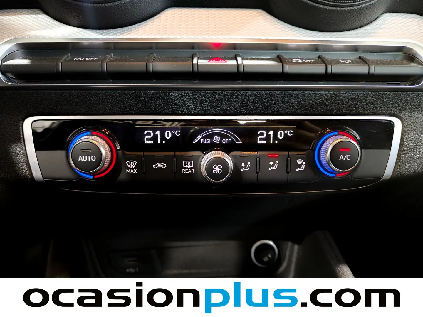 Foto Audi Q2 Audi Q2 Advanced 30 TDI  (116 CV)