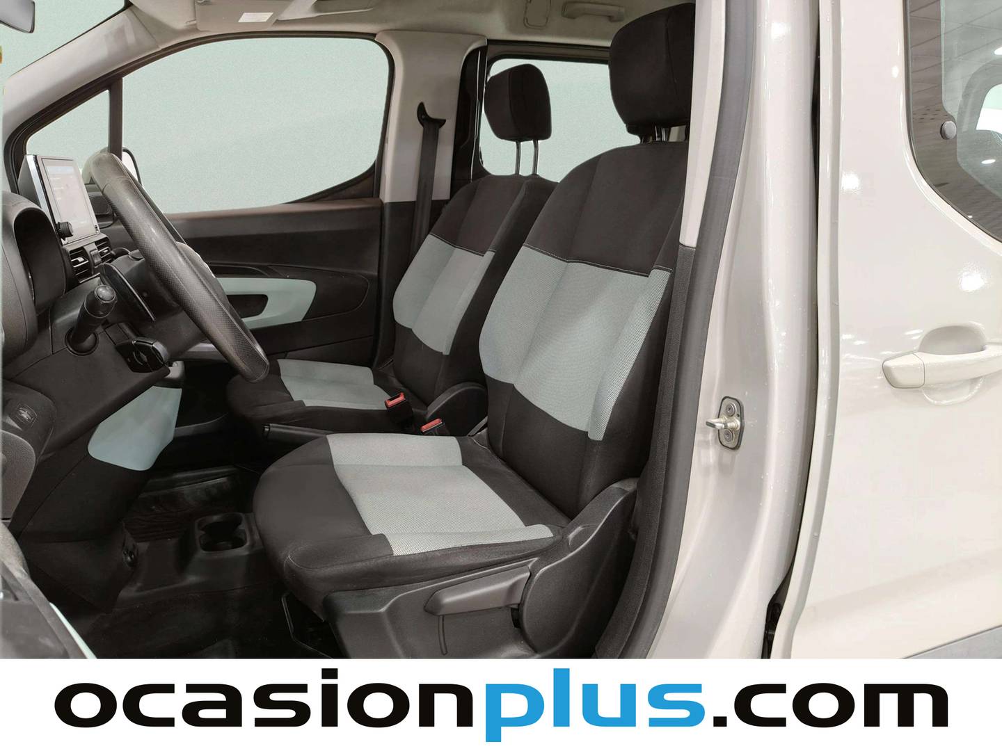 Foto asientos traseros Citroën Berlingo Citroën Berlingo Combi BlueHDi 130 S&S Talla XL Feel EAT8 (131 CV) 7 Plazas