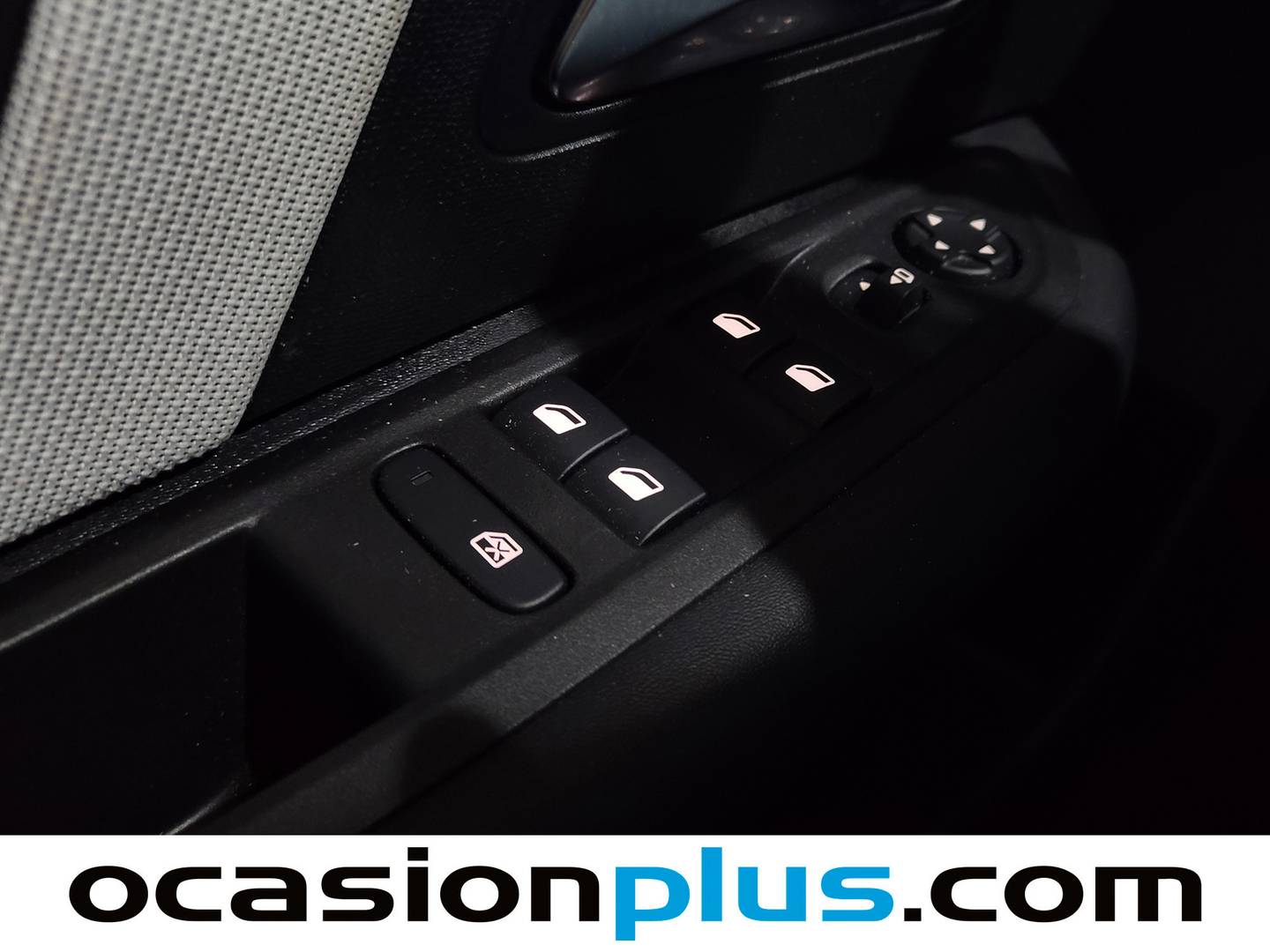 Citroën C4 Citroën C4 Hybrid 136 e-DCS6 Max (136 CV) híbrido