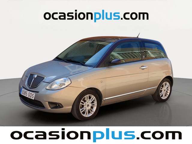 Lancia Ypsilon 1.4 8v Oro (77 CV) de segunda mano
