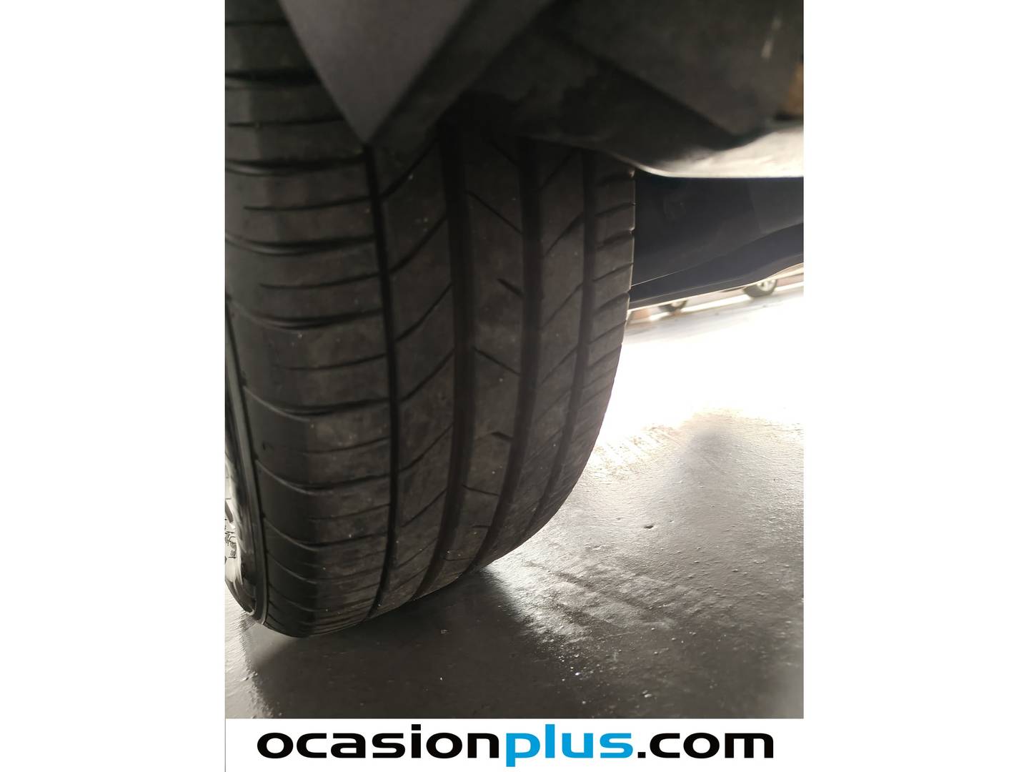 Foto Seat Arona SEAT Arona 1.0 TGI GNC FR Edition (90 CV)