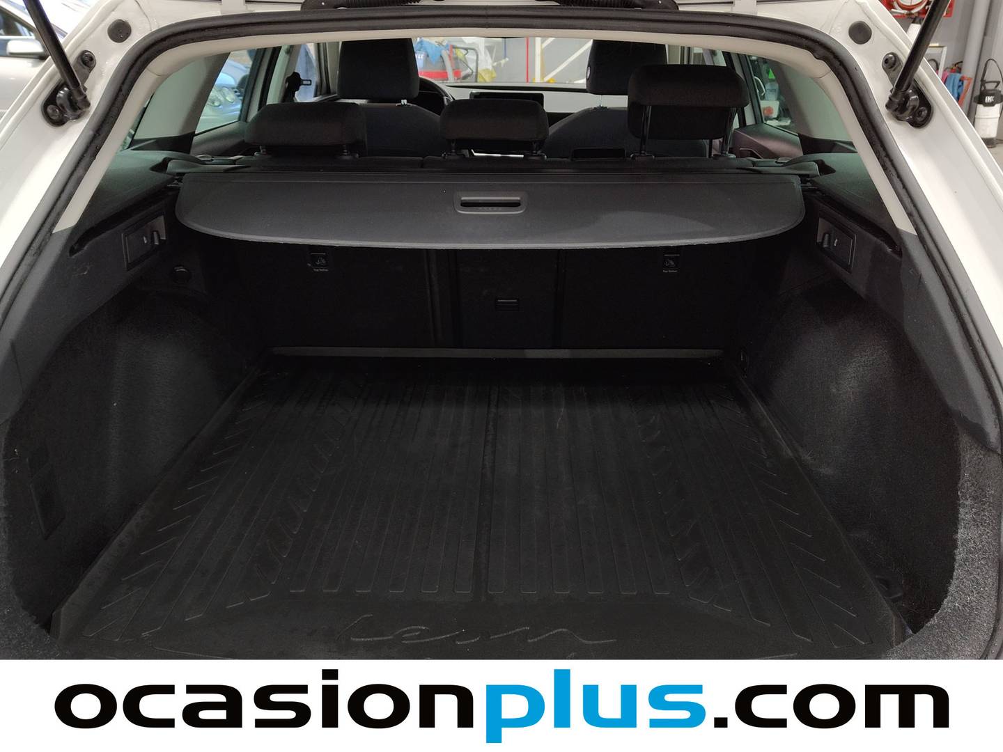 Fotos maletero Seat León SEAT León ST ST 1.5 TSI S&S Style Go (130 CV)