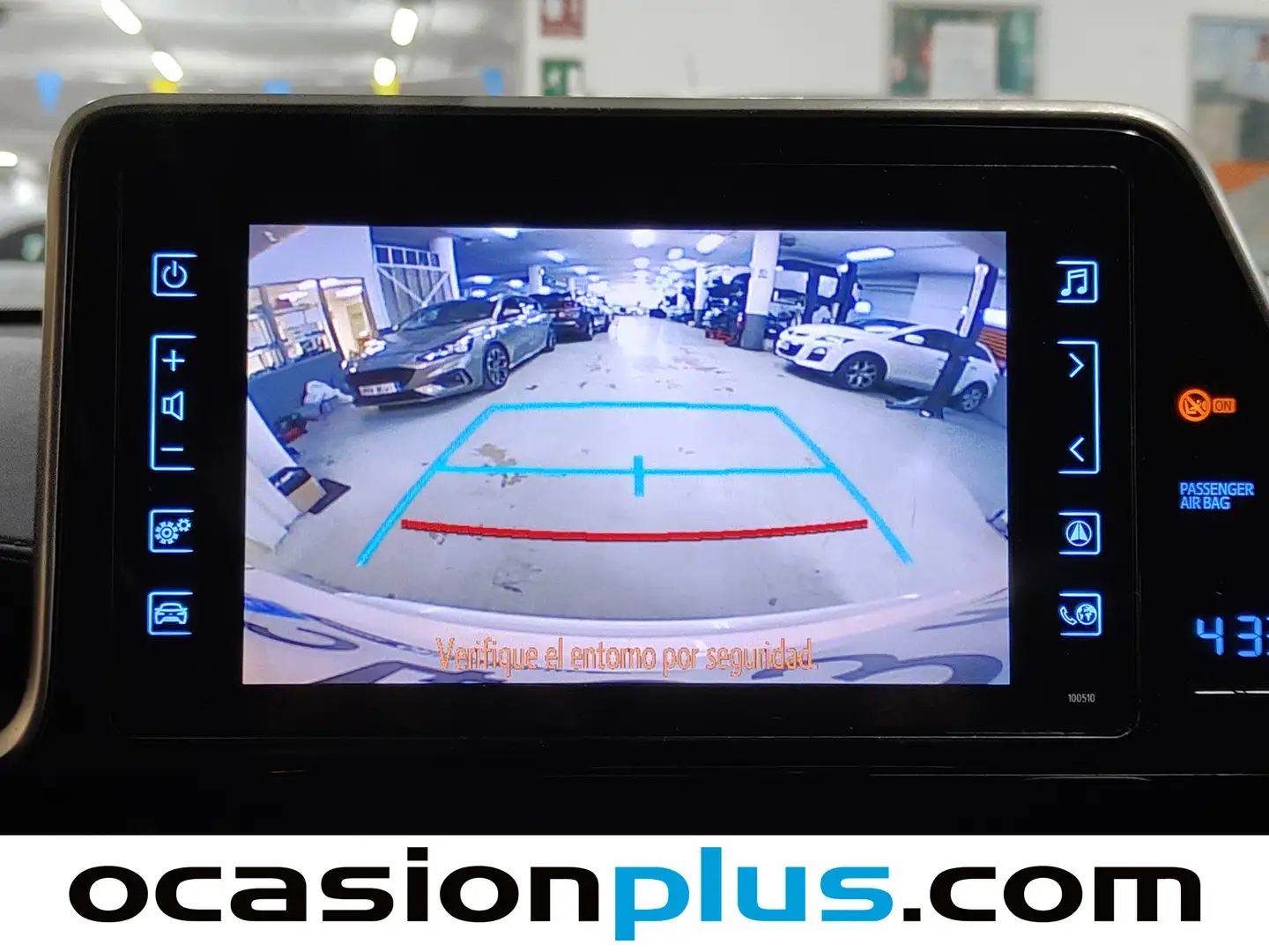 Foto Toyota C-HR Toyota C-HR 1.8 125H Advance (122 CV)