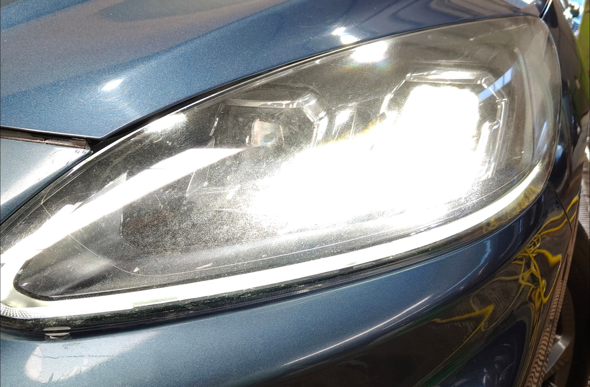 Ford Kuga 2.0 EcoBlue ST-Line X 4x4 - foto 15