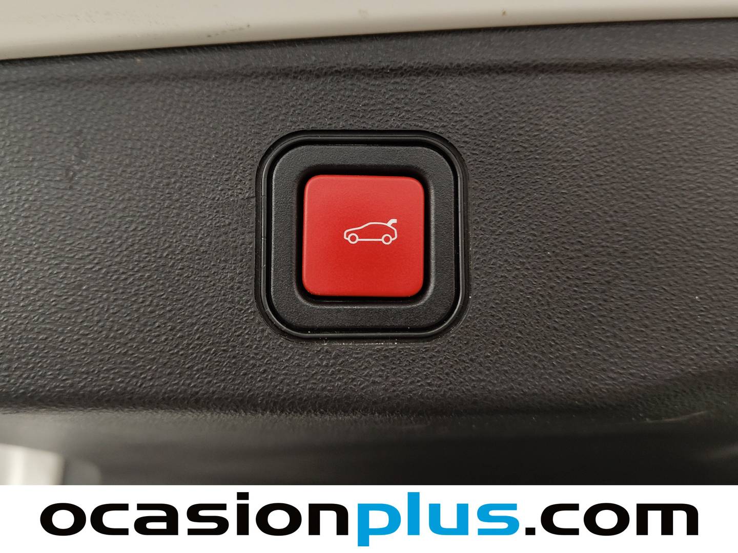 Foto Jeep Avenger Jeep Avenger 1.2 G Summit (100 CV)