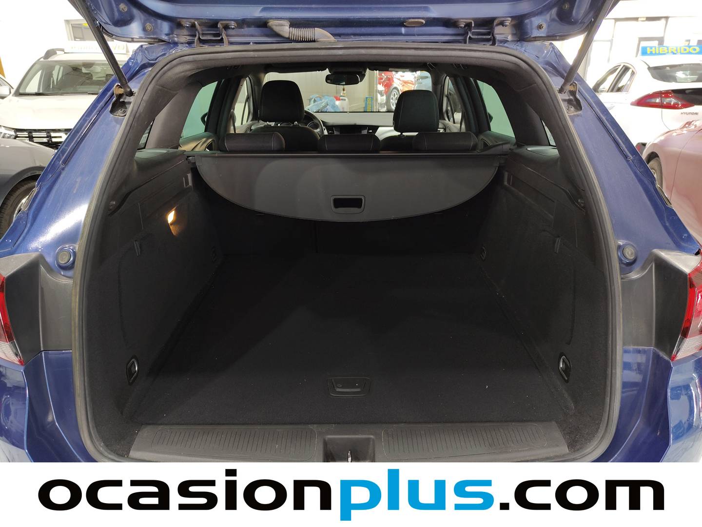 Fotos maletero Opel Astra Opel Astra Sports Tourer 1.2 Turbo SHL GS Line (110 CV)