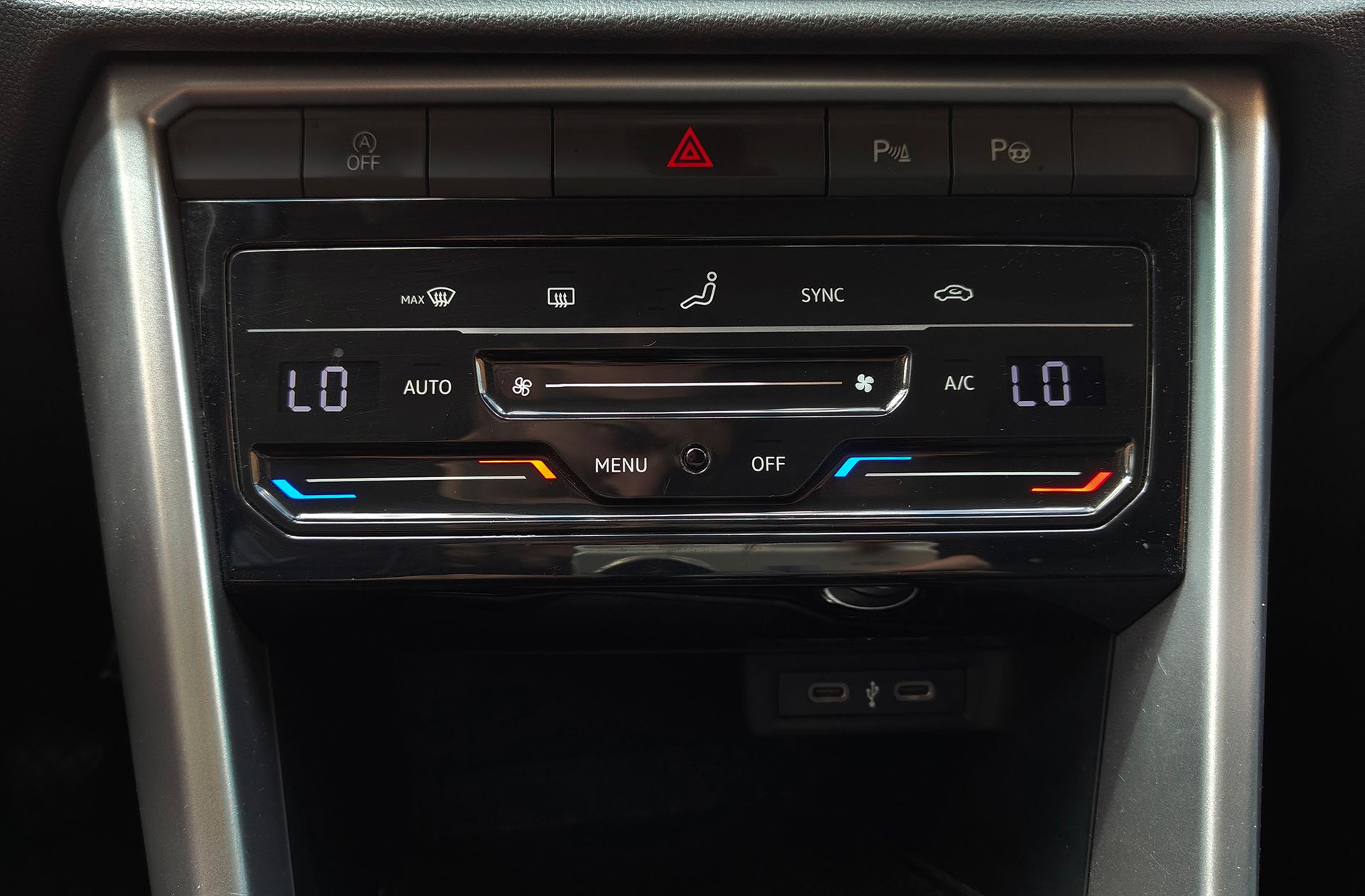 Volkswagen T-Roc Life 1.0 TSI - foto 31