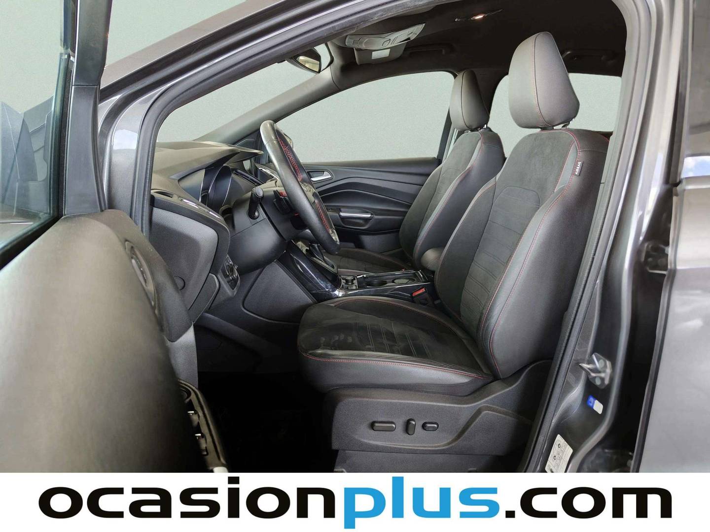 Foto asientos delanteros Ford Kuga Ford Kuga 2.0 TDCi S&S ST-Line 4x4 Powershift (180 CV)