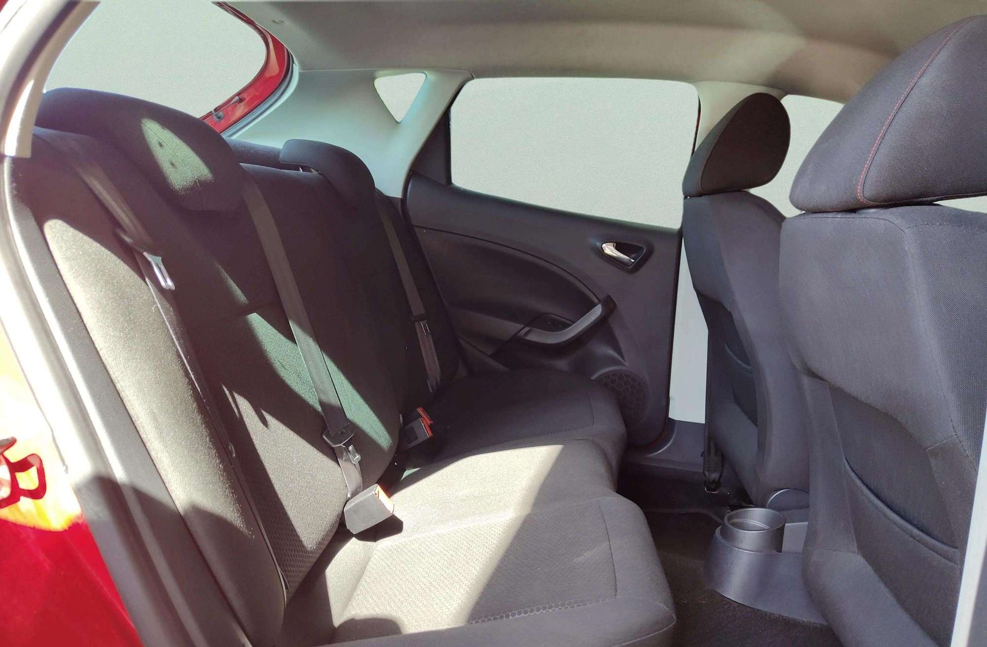 SEAT Ibiza 1.6 TDI CR FR - foto 16