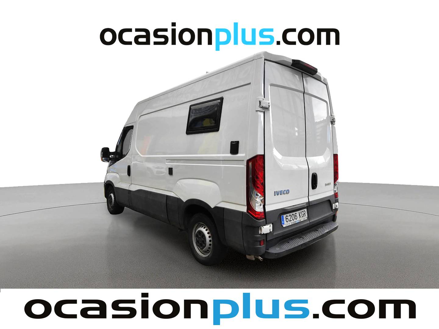 Foto trasera Iveco Daily Iveco Daily 2.3 TD 35S 16 3520/H2 (156 CV) Camperizada izquierda