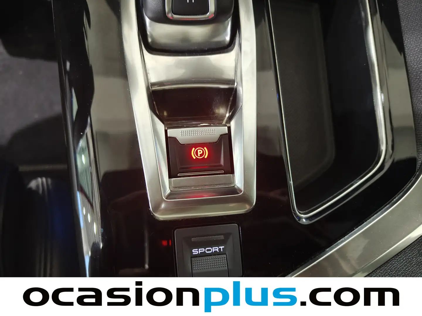 Foto Peugeot 3008 Peugeot 3008 BlueHDI 130 S&S GT Line EAT8 (130 CV)