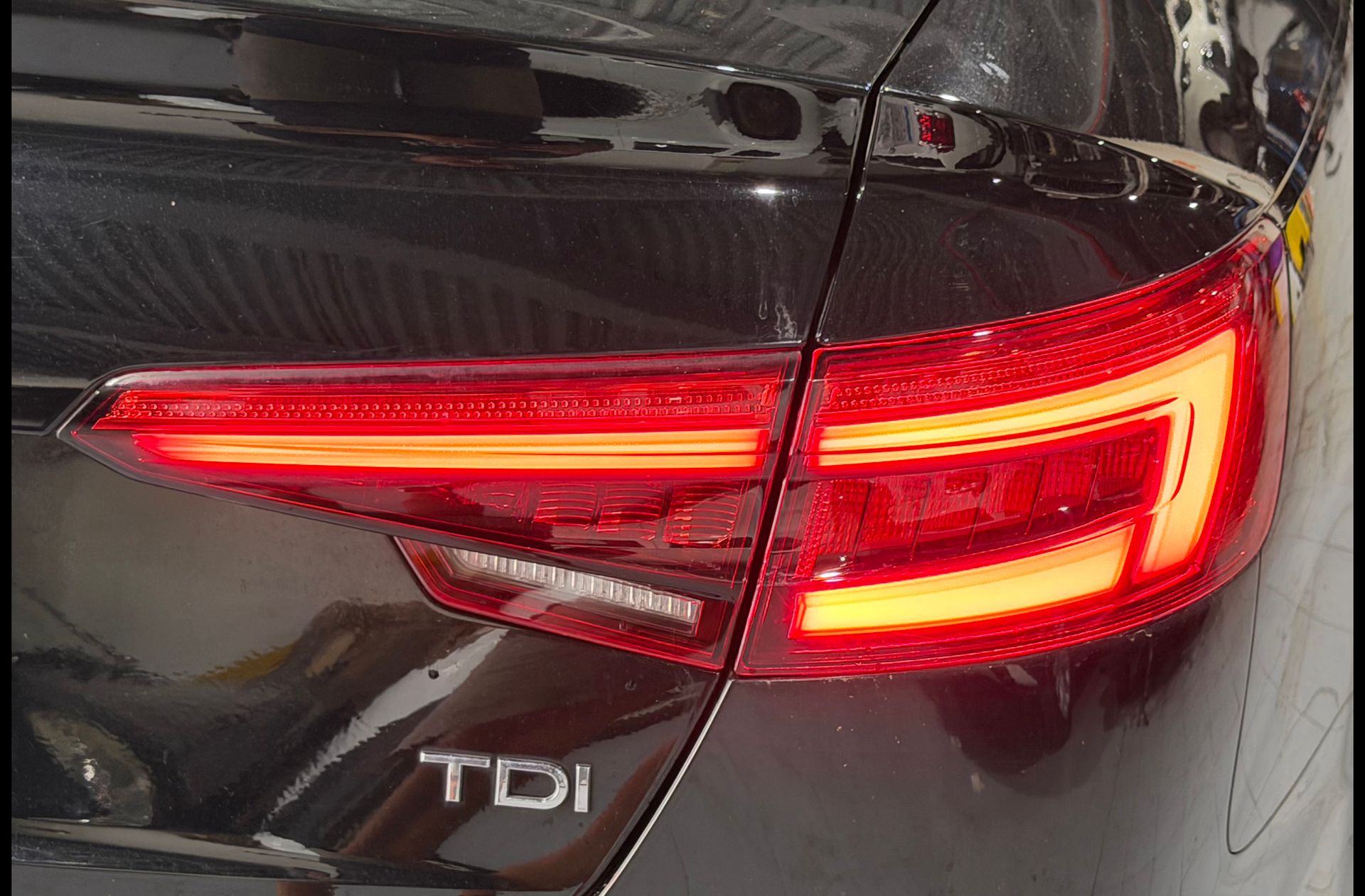 Audi A4 S line edition 2.0 TDI - foto 16