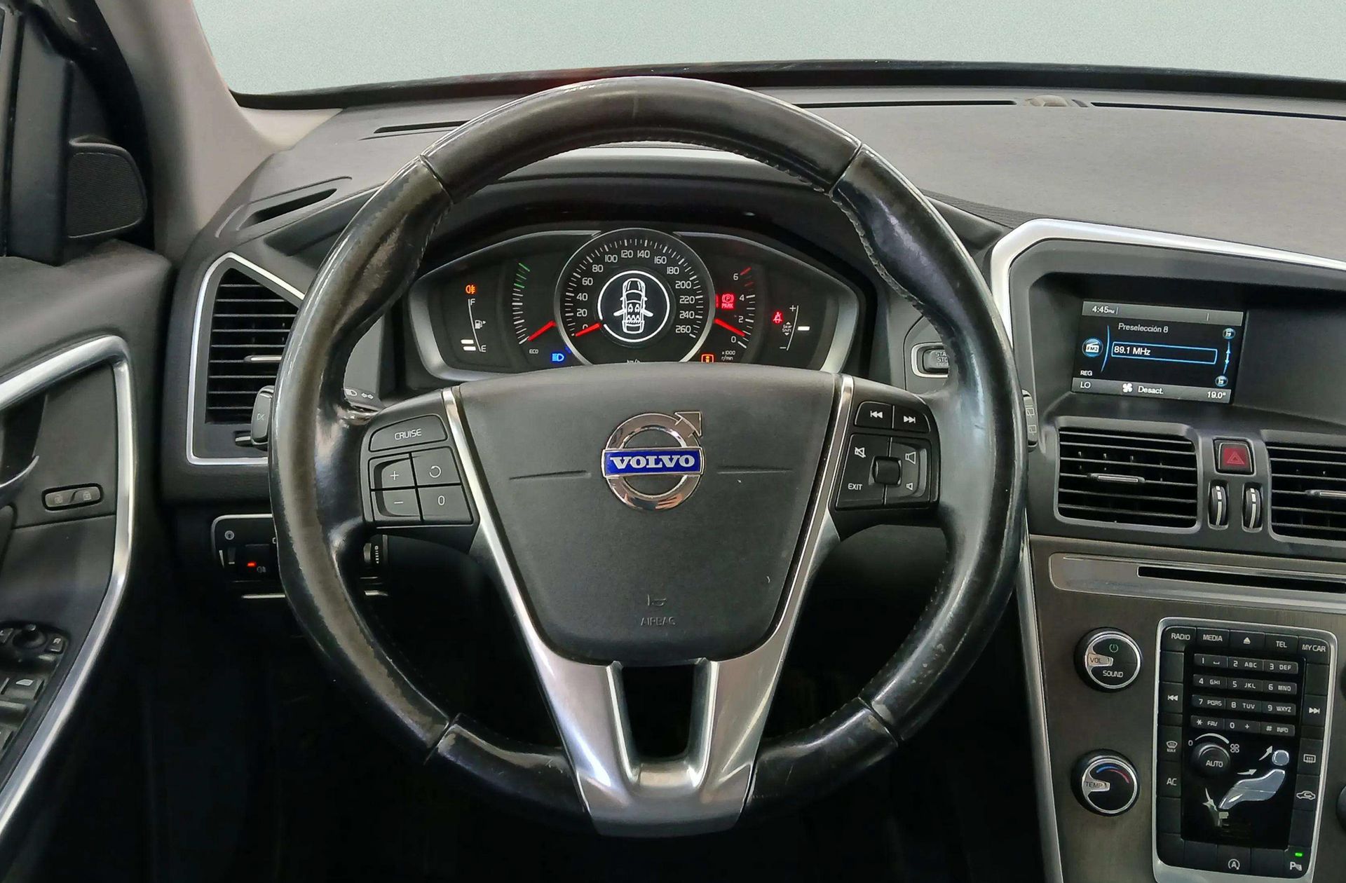 Volvo XC60 D3 Momentum - foto 19
