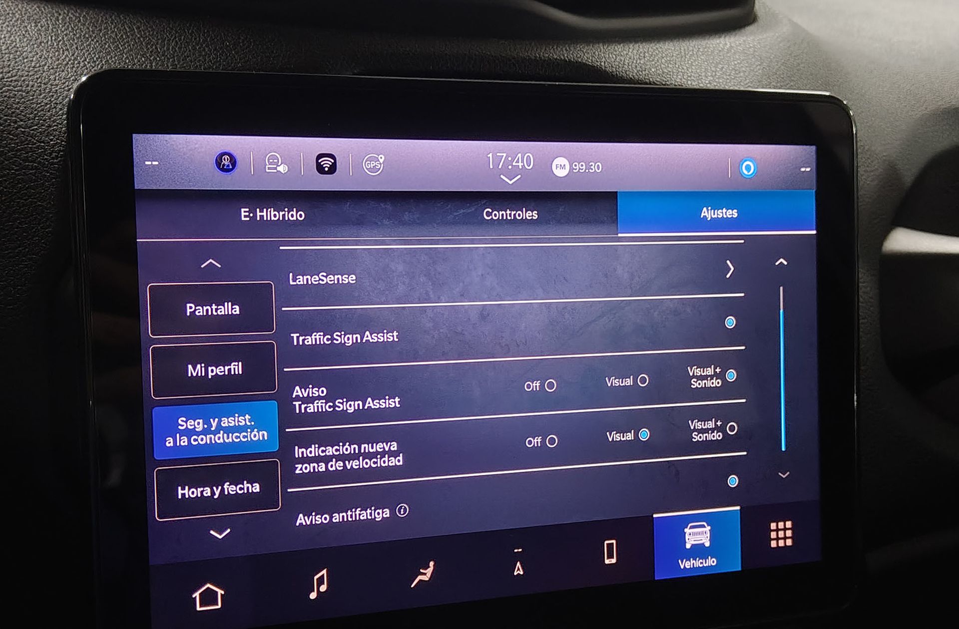 Jeep Renegade eHybrid 1.5 Altitude DCT - foto 35