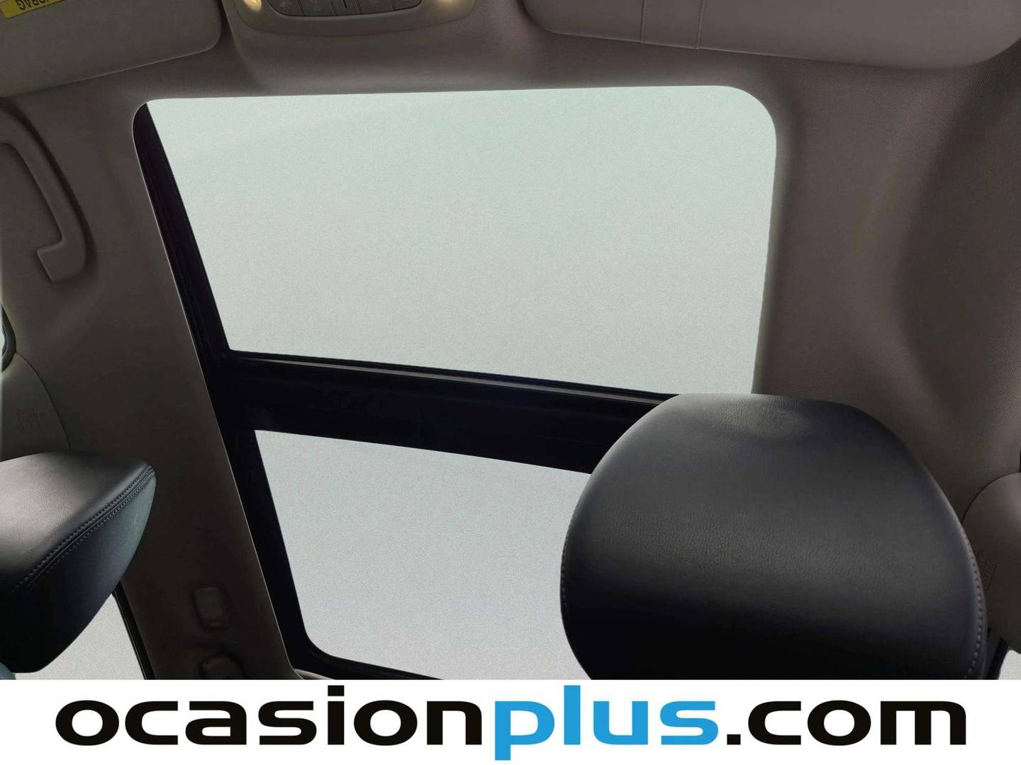 Extras y acabados del Nissan X-TRAIL Nissan X-Trail 1.6 dCi Tekna 4x2 XTronic (130 CV) 7 Plazas