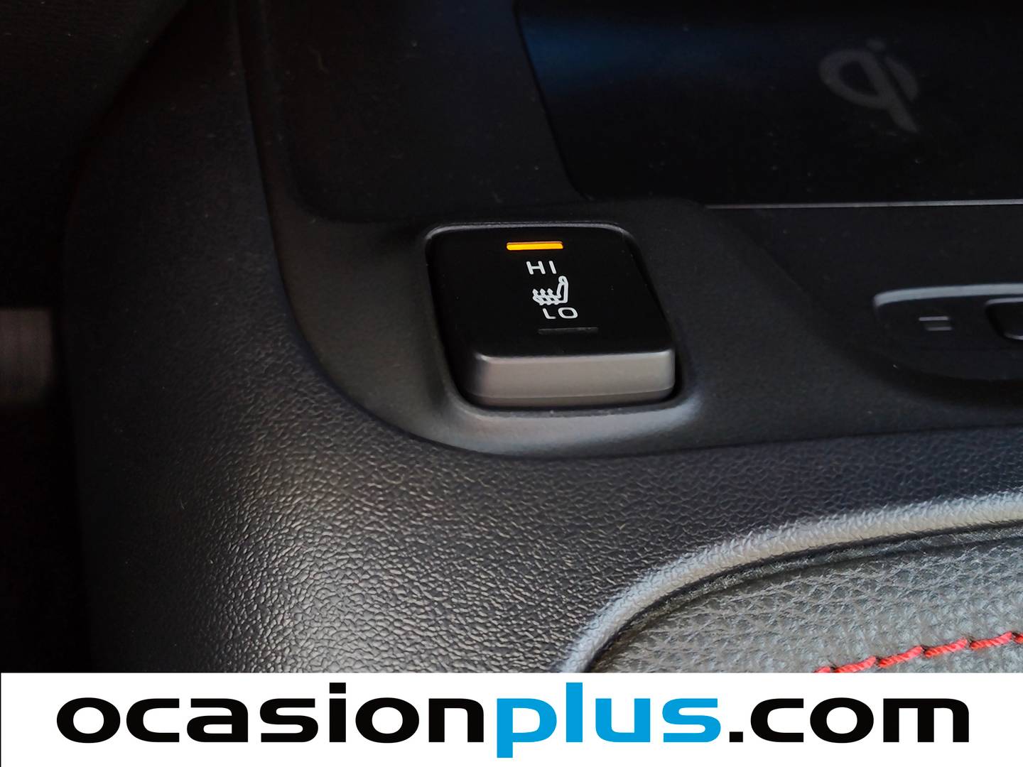 Equipamiento del Toyota Corolla Toyota Corolla 180H Advance E-CVT (180 CV)