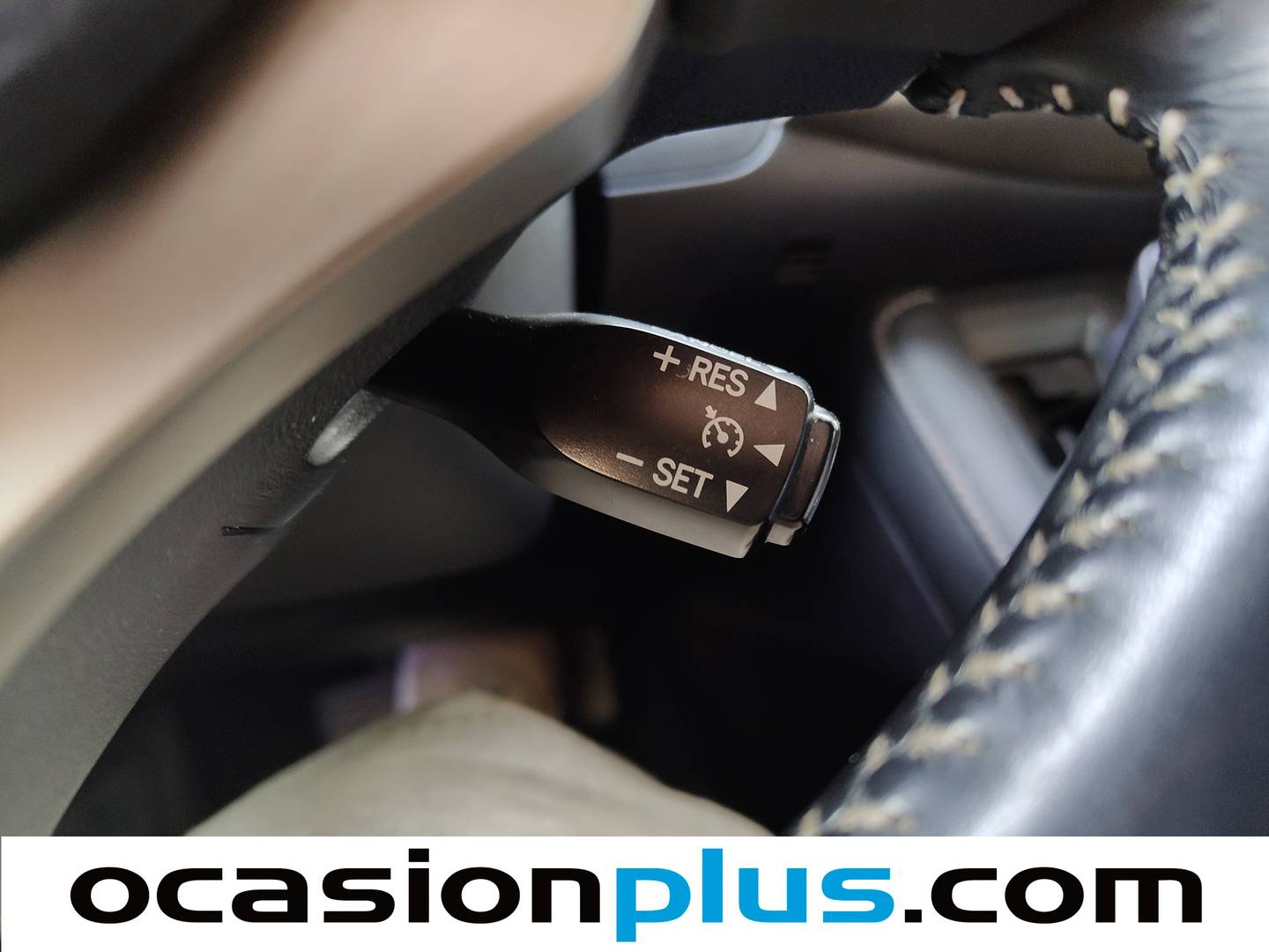 Acabados Lexus CT Lexus CT 200h Business (136 CV)