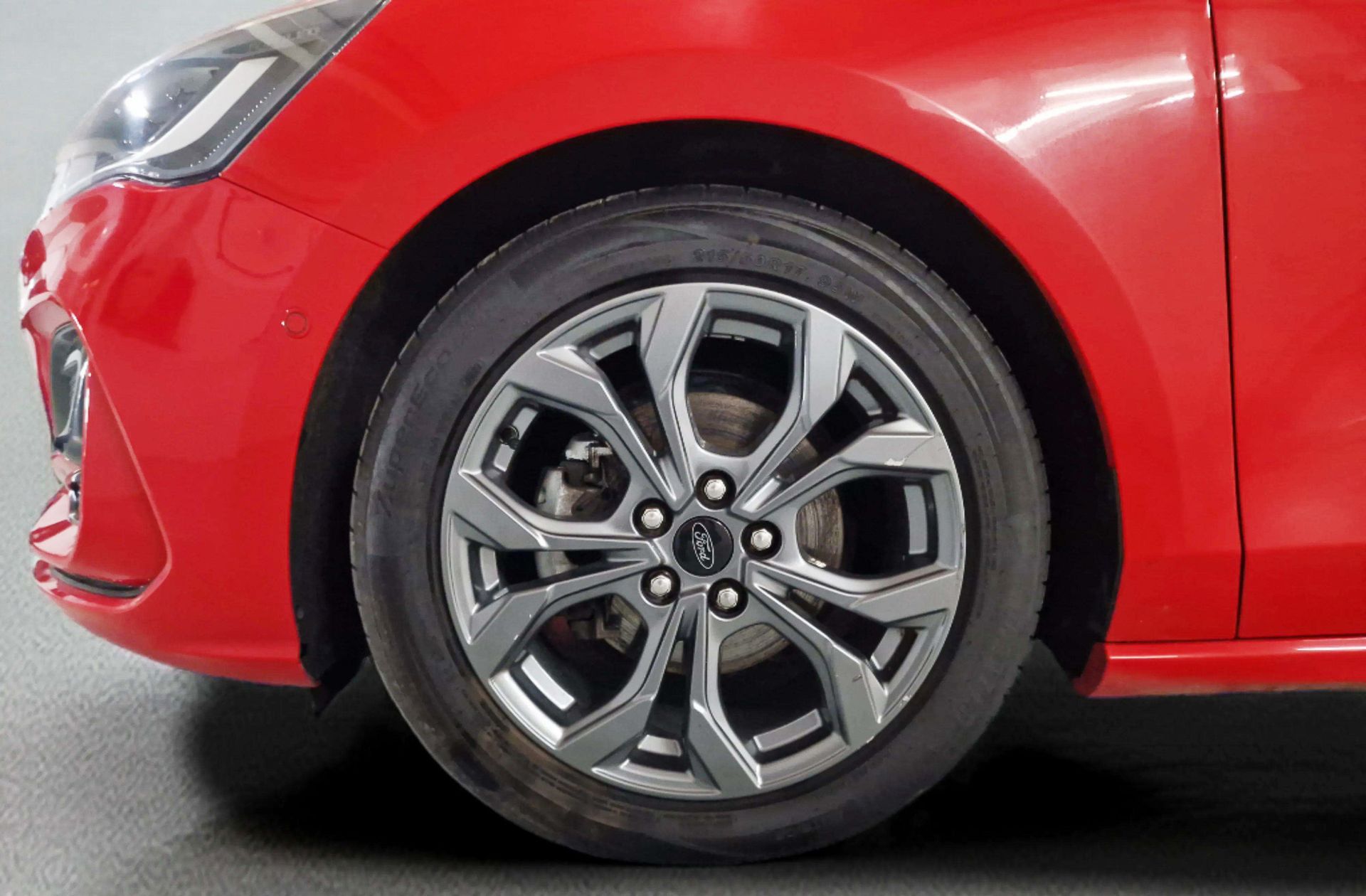 Ford Focus SportBreak 1.0 EcoBoost MHEV ST-Line - foto 38