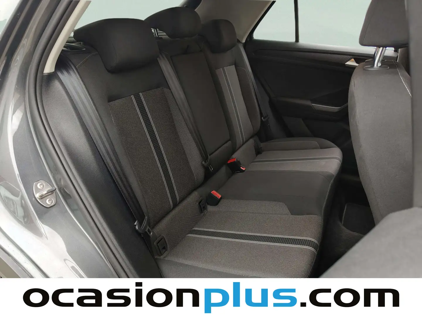 Foto Volkswagen T-Roc Volkswagen T-Roc Advance 2.0 TDI (150 CV) DSG