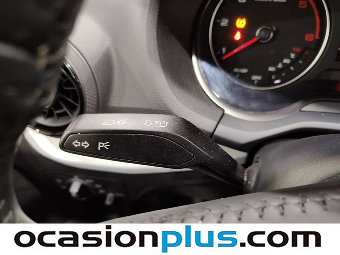 Foto Audi Q2 Audi Q2 design edition 1.6 TDI (116 CV)